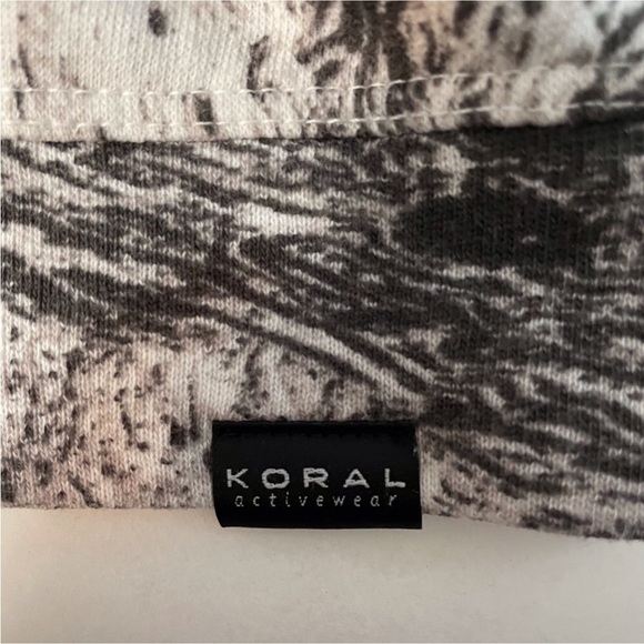 Koral Activewear Equate Ink Marble Zip Sweatshirt - Picture 6 of 9